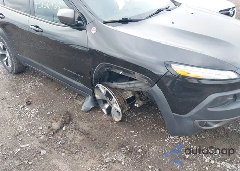 2015 Jeep Cherokee Trailhawk from USA, damaged, VIN 1C4PJMBS8FW575759